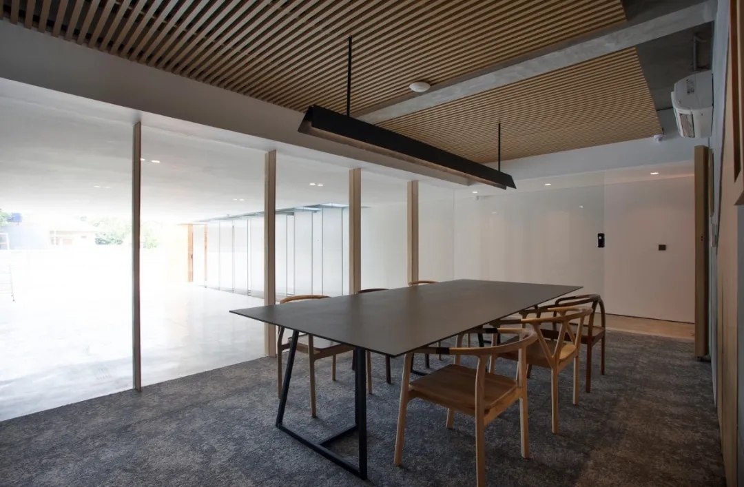 康冠告訴您木質辦公家具該如何保養